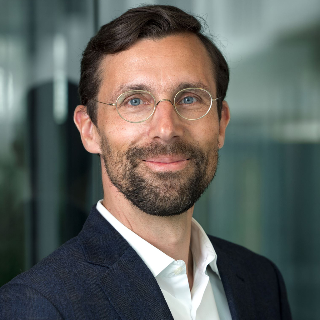 Thomas Friemel Portrait View