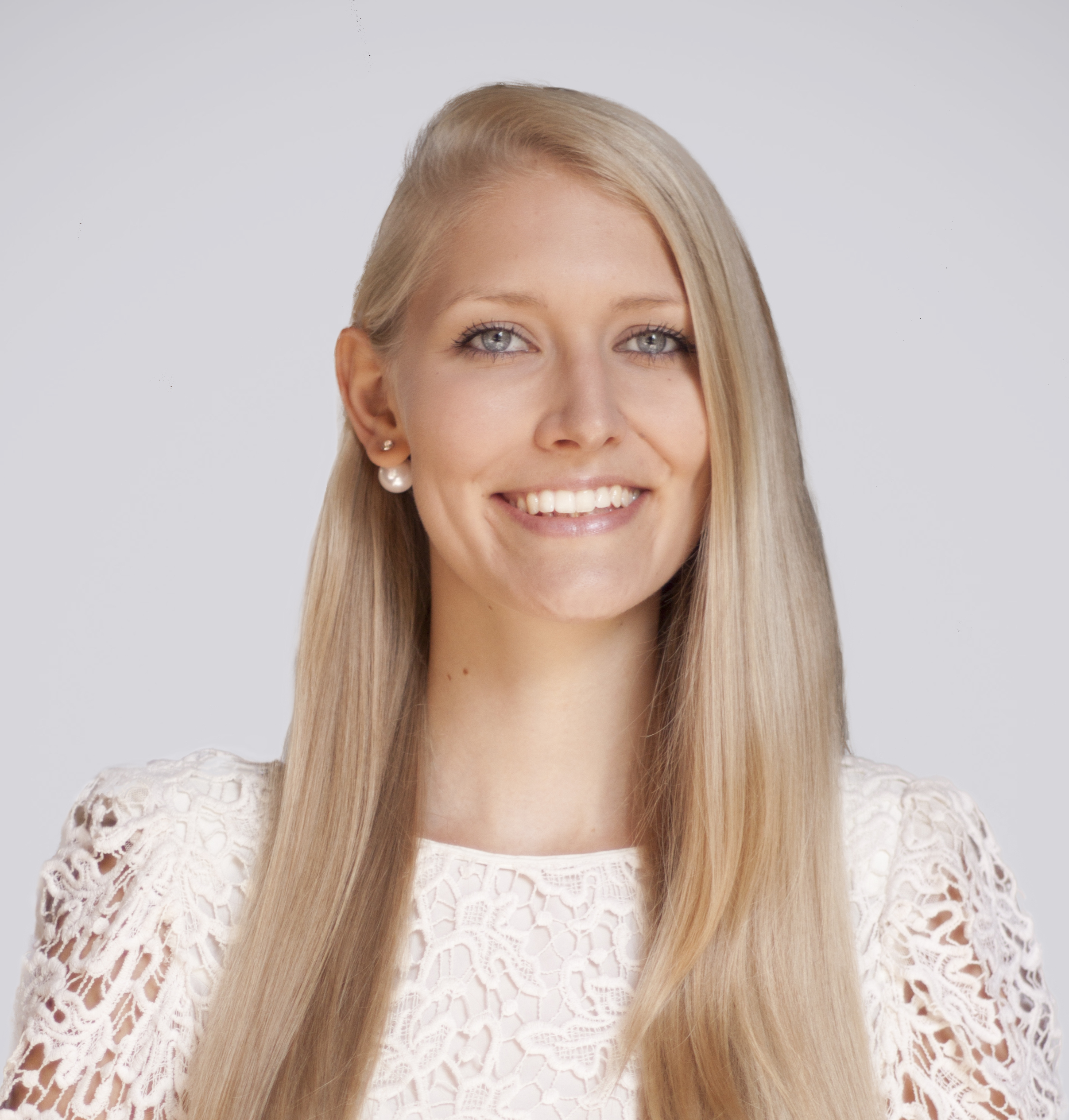 Chloé Sieber Portrait View